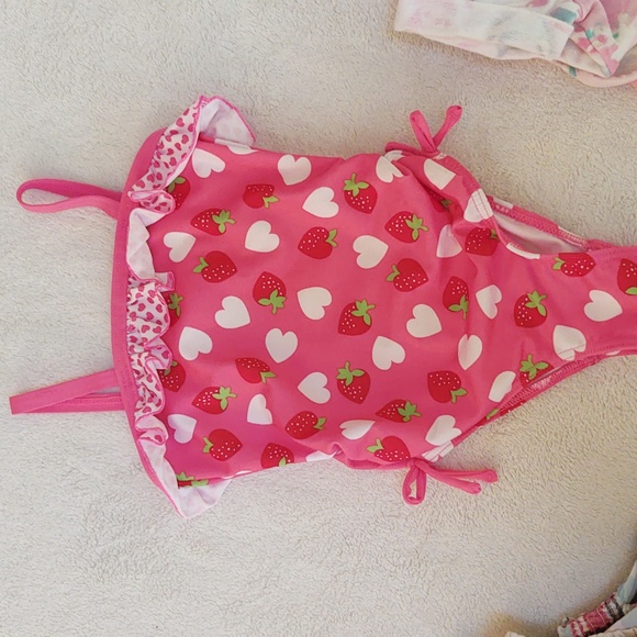 Lot girls 3T summer dresses, outfits & PJ's. Some NWOT in excellent condition. - Picture 6 of 16